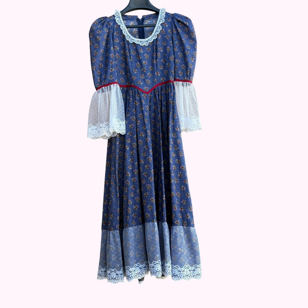 Vintage Blue Floral Calico Prairie Dress Lace Trim Extra Small
